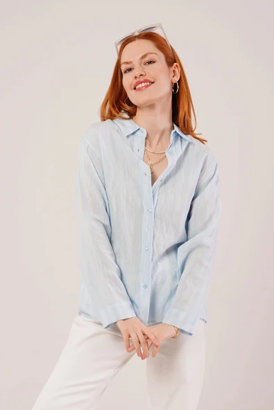 Düğmeli Ve Çizgi Detaylı Bebe Mavisi Gömlek - Resim 3