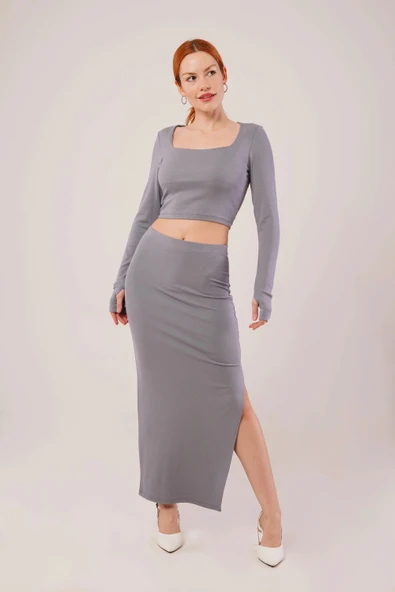 Kare Yaka Bluz Ve Yırtmaç Detaylı Etek İkili Gri Takım - 2