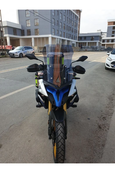MOTOCAM Voge DSX 525 Siperlik Ön Cam 2023 2024 Model 56cm Açıkfüme Renkli 4mm SPORTİF MODEL