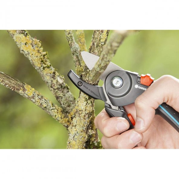 Gardena 8903 Örs Tip Bahçe Budama Makası - 2