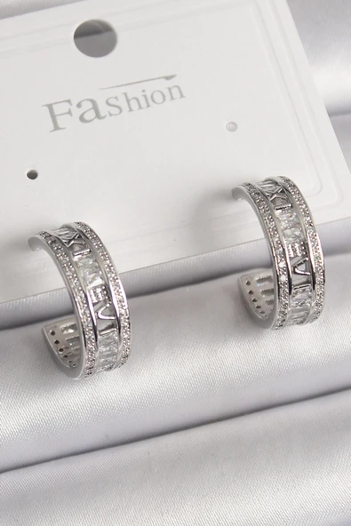 Pirinç Gümüş Renk Zirkon Taşlı İşleme Detay Halka Model Kadın Küpe ürün görseli