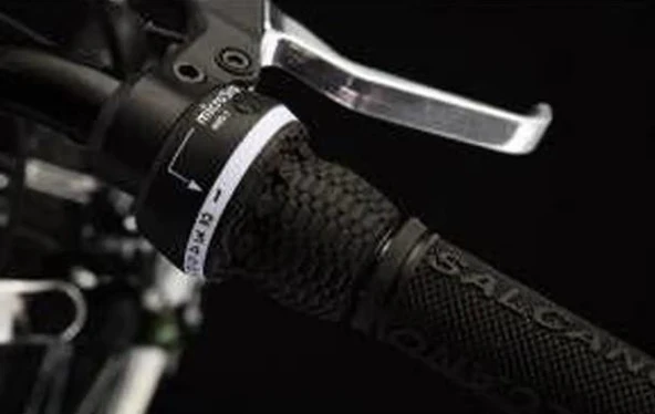 Salcano Hector 26" Jant 21 Vites Çift Amortisörlü Çocuk Dağ Bisikleti Siyah Sarı Çamurluk Hediyeli - Resim 4