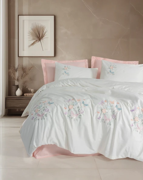 Cotton Box 3D Nakışlı Saten Çift Kişilik Nevresim Takımı Liva Pudra ürün görseli