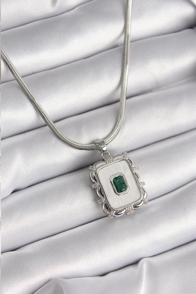 316L Çelik Gümüş Renk İtalyan Zincir Beyaz Sedefli Kare Portre Model Zümrüt Taş Detay Kadın Kolye ürün görseli