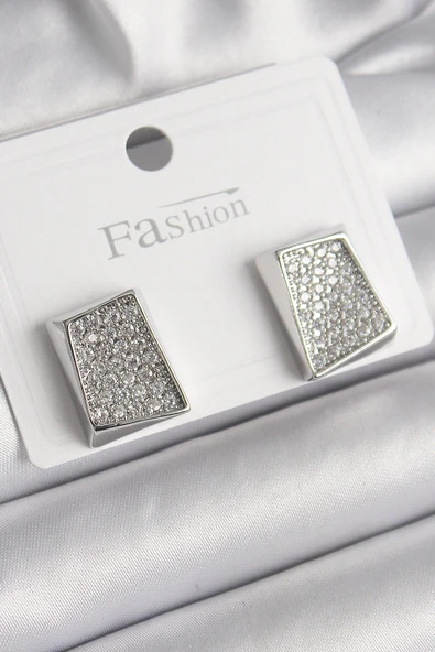 Pirinç Gümüş Renk Zirkon Taşlı Plaka Model Kadın Küpe ürün görseli