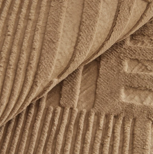 Karaca Home Rita Açık Kahve Çift Kişilik Emboss Battaniye - 3