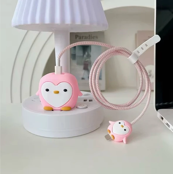 Brokoli Home  İphone 18w/20w Uyumlu Şarj Aleti Kılıfı, Şarj Kablo Koruyucu, Şarj Koruyucu Kılıfı Pembe penguen - 2