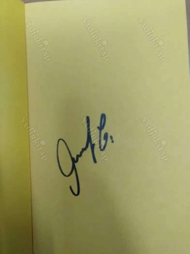 Futbolun Büyüsü ve Gerçekleşen Hayaller - Mesut Özil Kitabı -İmzalı - 3