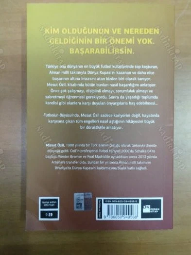 Futbolun Büyüsü ve Gerçekleşen Hayaller - Mesut Özil Kitabı -İmzalı - 2