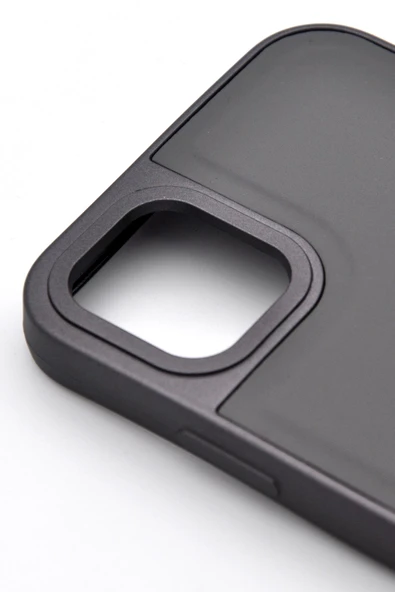 iPhone 15 Uyumlu Deri Görünümlü Sert Kapak Kılıf Gri - Resim 3