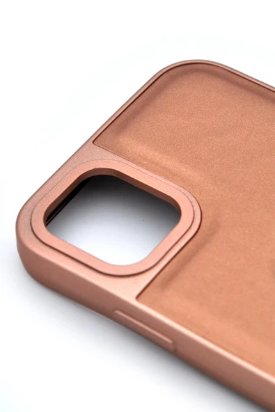 iPhone 13 Pro Max Uyumlu Deri Görünümlü Sert Kapak Kılıf Taba Kum Beji - Resim 3