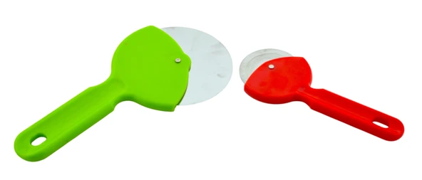 Pizza Dilimleyici 2 adet (11x23cm) ve (7x16,5cm) Ölçülerde Plastik Saplı Hamur Kesme Ruleti - 3