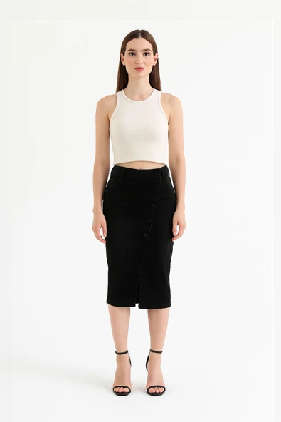 Önü Yan Düğmeli Midi Boy Likralı Siyah Jean Etek