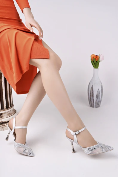 Muggo NAKO Sivri Burun Arkası Açık Klasik Topuklu Kadın Abiye Ayakkabı - 8