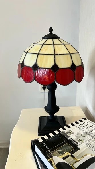 yüceeller El Yapımı Vitray Retro Barok Abajur Masa Lambası Oturma ve Yatak Odası Kırmızı Beyaz Siyah
