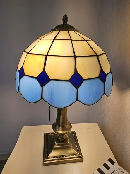 Yüceeller El Yapımı Eskitme Vitray Retro Barok Abajur Masa Lambası Oturma ve Yatak Odası Mavi Beyaz Siyah