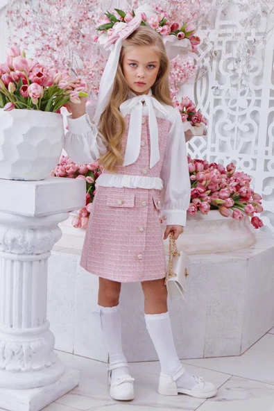 Kız Çocuk Yakası Bağlama Detaylı Kolları Şifon Beli Fırfırlı Üzeri Şanel Kumaş Pembe Elbise ürün görseli