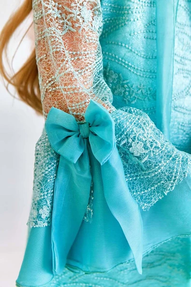 Kız Çocuk Boydan Üzeri Dantel İşlemeli Fiyonk Detaylı İspanyol Kollu Su Yeşili Elbise - Resim 5