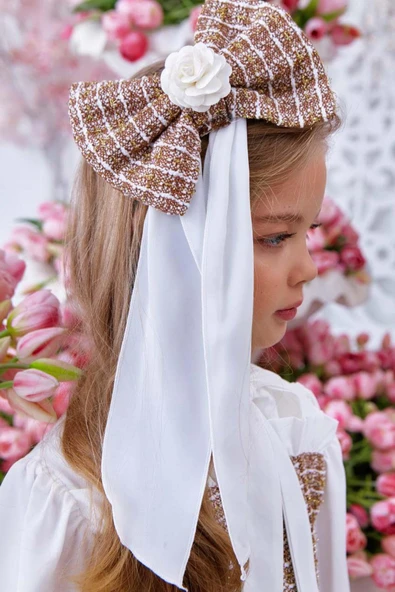 Kız Çocuk Yakası Bağlama Detaylı Kolları Şifon Beli Fırfırlı Üzeri Şanel Kumaş Kahverengi Elbise - Resim 6