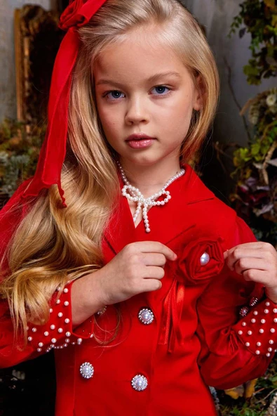 Kız Çocuk Bilekleri İnci Boncuk İşlemeli Kolları Şeffaf Kumaş Taş Düğme Detaylı Kırmızı Elbise - Resim 4