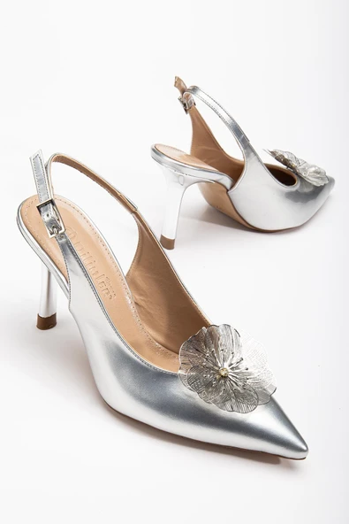 Kadın Abiye Stiletto Gümüş Rugan Metal Çiçek Aksesuarlı Galvaniz Ökçe Kaplamalı