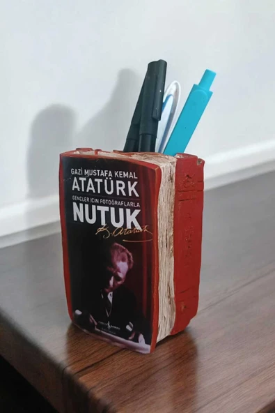 Atatürk'ün Nutuk Kitabı Şeklinde Kalemlik 10 x 8 cm - 4