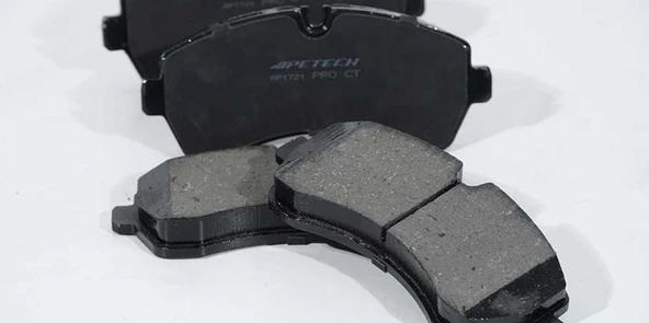 Apetech BMW F90 G30 G31 Ön Fren Balatası