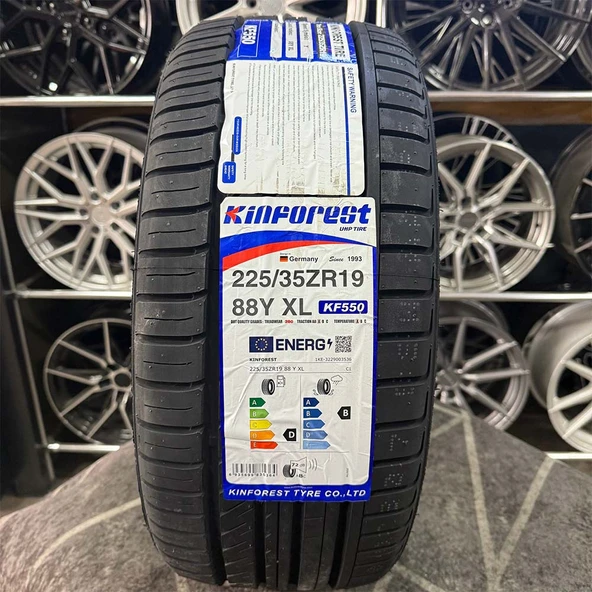 225/35 ZR19 88Y XL Kinforest KF550 Yazlık Lastik 2024 Üretim (1 ADET FİYATIDIR.)
