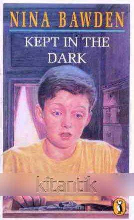 Penguin Puffin Books / Kept in The Dark