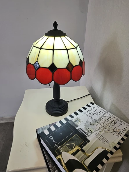 Yüceeller El Yapımı Vitray Retro Barok Abajur Masa Lambası Oturma ve Yatak Odası kırmızı beyaz siyah