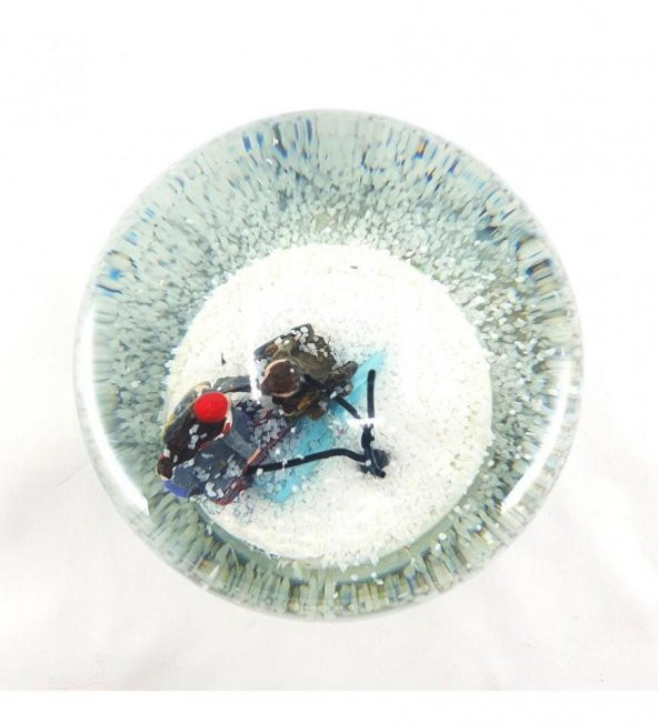 Kar Küresi Kış Masalı - Resim 4