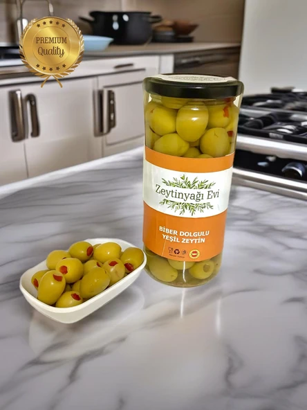 Yöresel Lezzetler Biber Dolgulu Doğal Tatlandırılmış Yeşil Zeytin (Kaya Tuzu-Su) 300 Gram