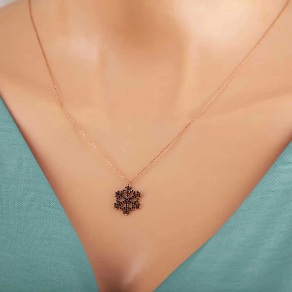 Gümüş Rose Siyah Taşlı Kar Tanesi Kadın Kolye - Resim 2