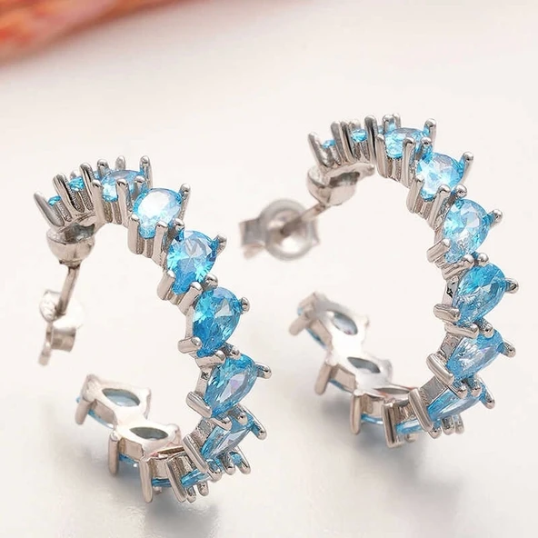 Gümüş Akuamarin Taşlı Damla Çivili Kadın Küpe ürün görseli