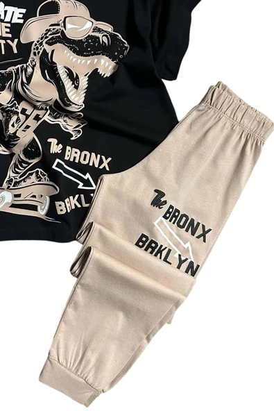 Erkek Çocuk Dinazor ve Kaykay Baskılı Yazı Detaylı Bej Pijama Takımı - 3
