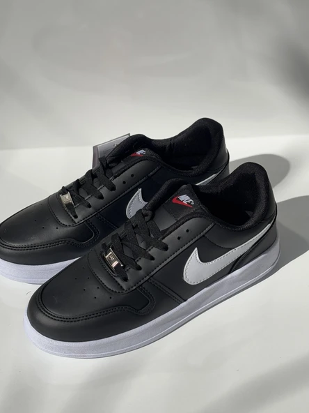 Ayakkabı kapınızda nıke  unisex