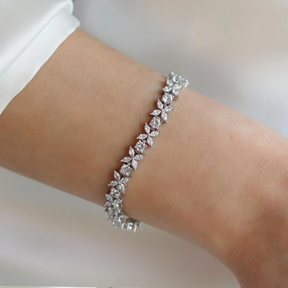 Çiçek Zirkon Taşlı Su Yolu Gümüş Bileklik - Resim 2