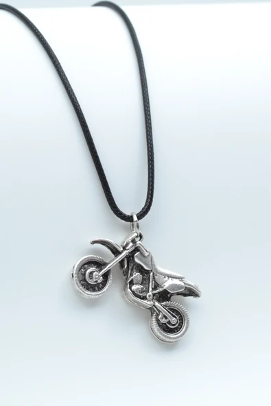 Cross Motor Gümüş Kaplama Deri İp Kolye ürün görseli 1