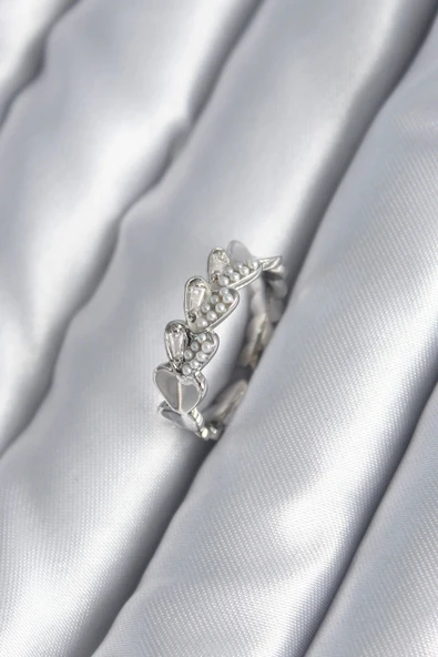 HEYF Pirinç Gümüş Renk Kalp Model İnci Detay Kadın Yüzük ürün görseli 1