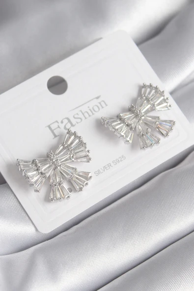 HEYF Pirinç Gümüş Renk Zirkon Taşlı Kurdele Model Kadın Küp ürün görseli