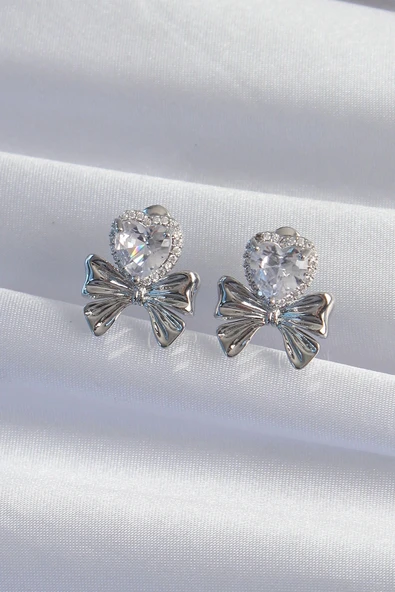 HEYF Pirinç Gümüş Renk Zirkon Taşlı Kalp Model Fiyonk Küpe - Resim 2