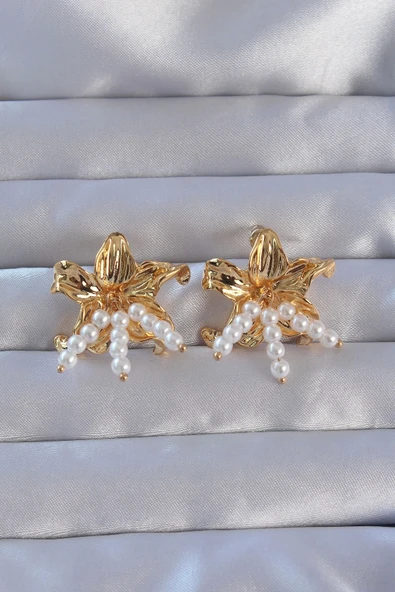 HEYF 316L Çelik Gold Renk İnci Aksesuarlı Çiçek Model Küpe ürün görseli 1