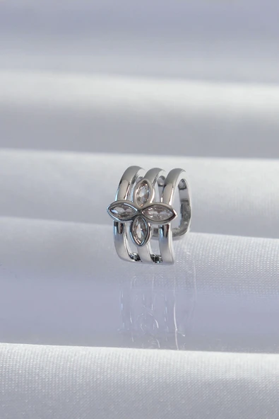 HEYF Pirinç Gümüş Renk Yonca Earcuff Küpe ürün görseli