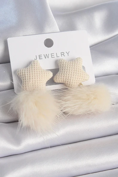 HEYF Krem Rengi Tüylü Ponpon Model Kadın Küpe ürün görseli 1