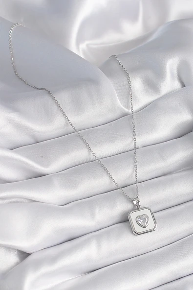 HEYF 316L Çelik Gümüş Renk Kare Madalyon Kalp Zirkon Taş İşleme Kadın Kolye - Resim 2