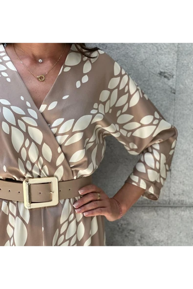 Trend Kadın Cesur Desenler Zarif Kesimlerle Buluşuyor Yeni  Elbisemiz. - 5