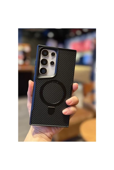 Galaxy S24 Ultra ile uyumlu Kılıf Karbon Fiber Görünümlü Magsafe ile uyumlu Stand olabilen Carbon ürün görseli