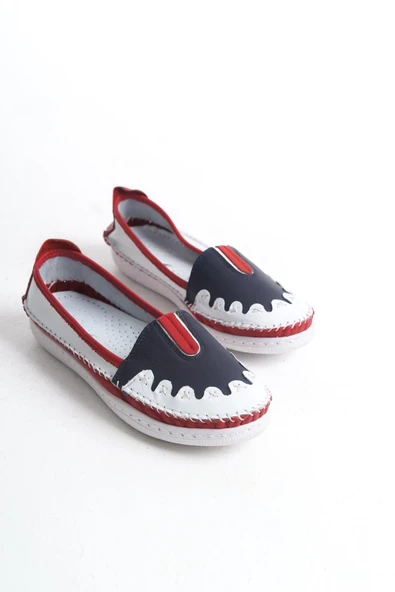 Kadın Hakiki Deri Babet Düz Taban Önü Lastik Detaylı Slip-On Günlük Ayakkabı - 7