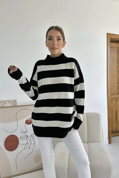 Siyah Çizgili Triko Kazak