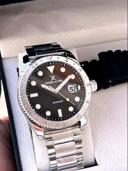 Daniel Klein Çelik Ve Silikon Kordonlu Takvimli Kadran Özelikli 3 Atm Erkek Kol Saati EDK.1.13980.1 - Resim 7